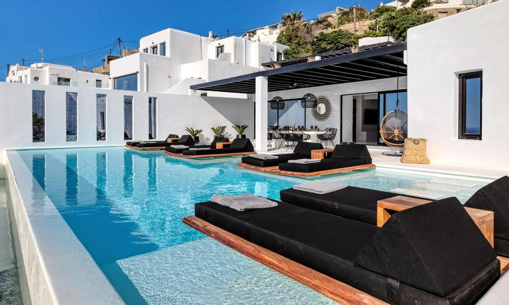 Psarou Black Villa 2